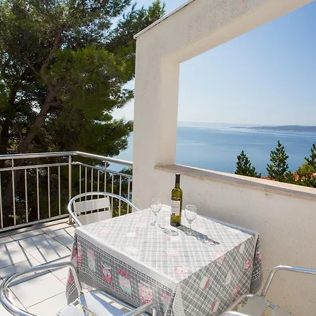 Vila Dvorski Baska Voda Exterior photo